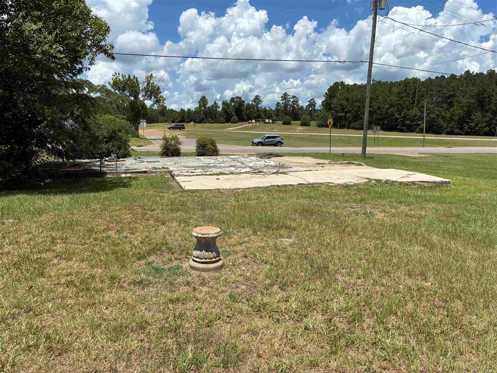 27-28 Kurthwood Road Leesville, LA 71446 - Photo 6 of 15