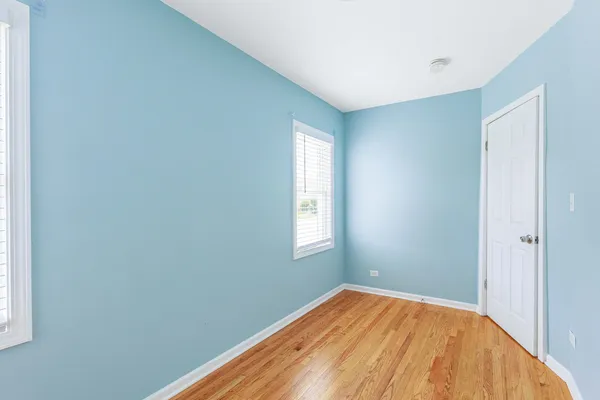 $2,500 | 5557 South Kildare Avenue, Chicago, IL 60629