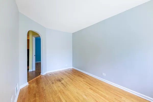 $2,500 | 5557 South Kildare Avenue, Chicago, IL 60629