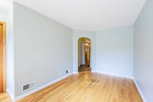 $2,500 | 5557 South Kildare Avenue, Chicago, IL 60629