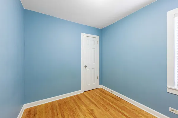 $2,500 | 5557 South Kildare Avenue, Chicago, IL 60629