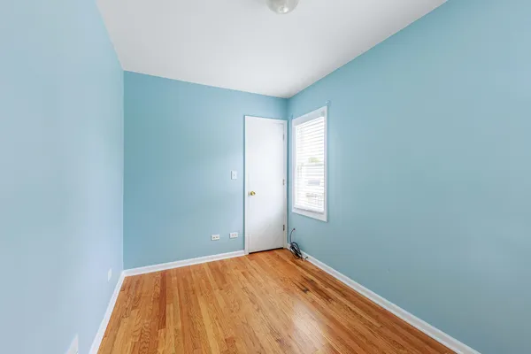 $2,500 | 5557 South Kildare Avenue, Chicago, IL 60629