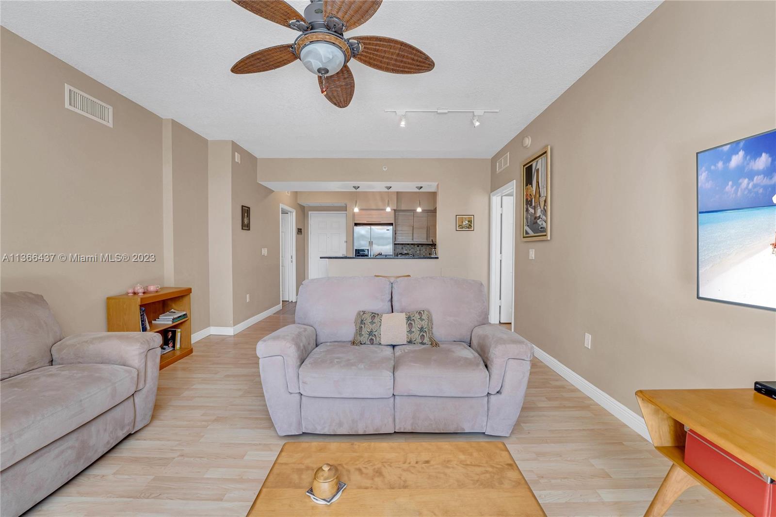 888 Douglas Road, Unit 202 Coral Gables, FL 33134 - Photo 14 of 41