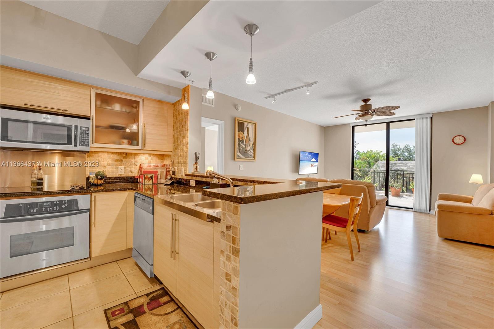 888 Douglas Road, Unit 202 Coral Gables, FL 33134 - Photo 3 of 41