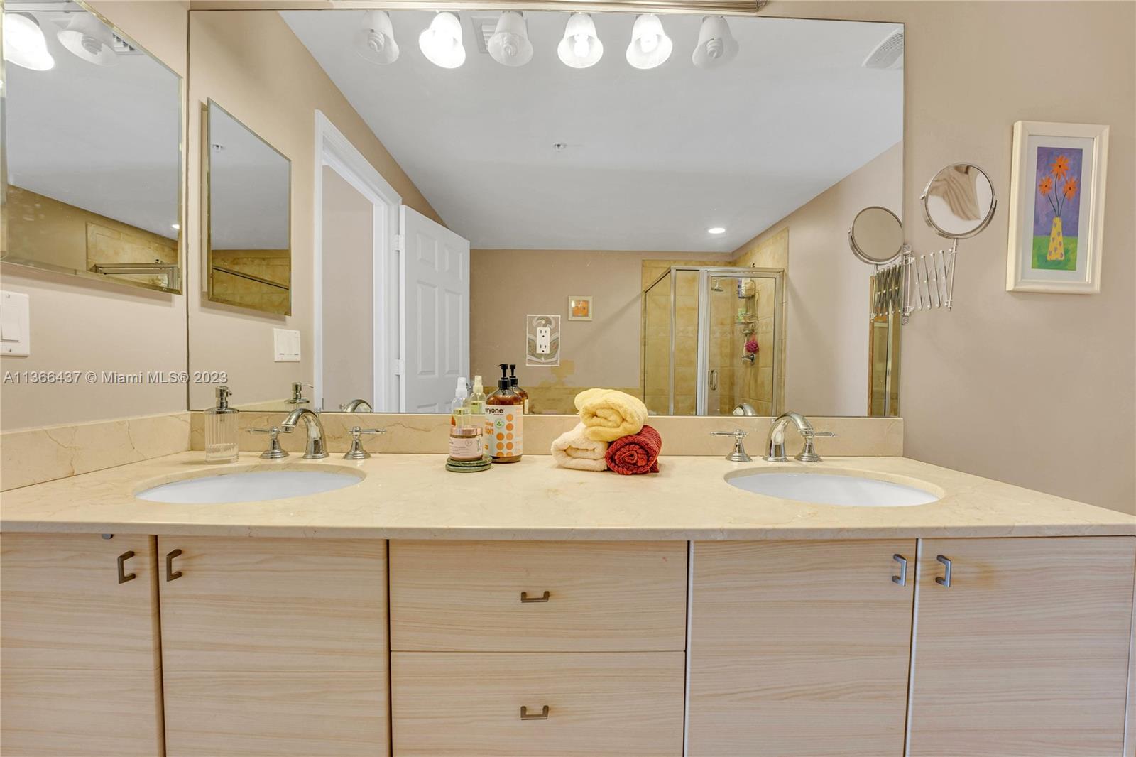 888 Douglas Road, Unit 202 Coral Gables, FL 33134 - Photo 38 of 41