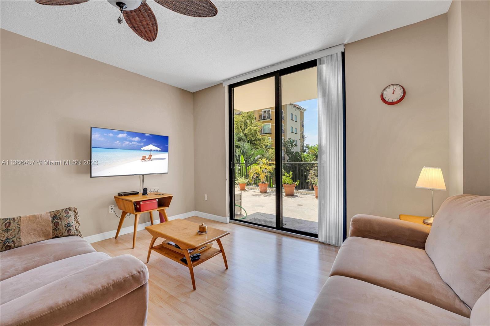 888 Douglas Road, Unit 202 Coral Gables, FL 33134 - Photo 5 of 41