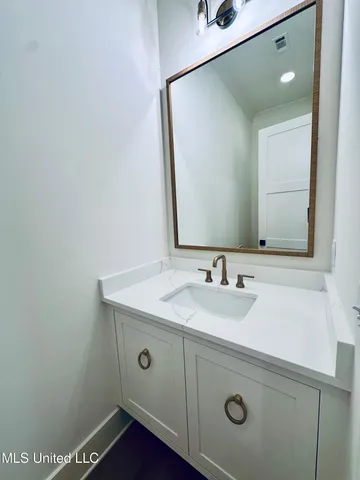 $635,000 | 104 Ridge Street, Madison, MS 39110