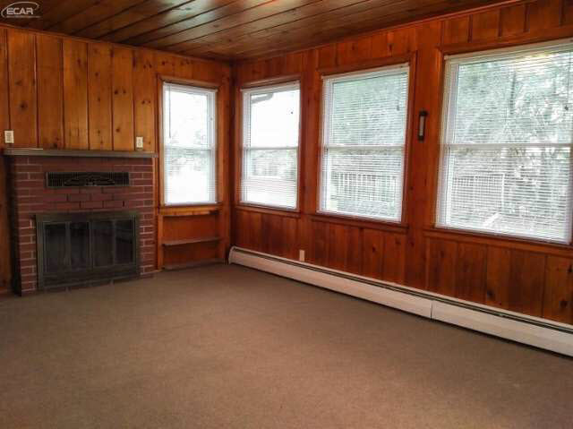 6275 King Road Bridgeport, MI 48722 - Photo 10 of 25 21121503-9.JPG