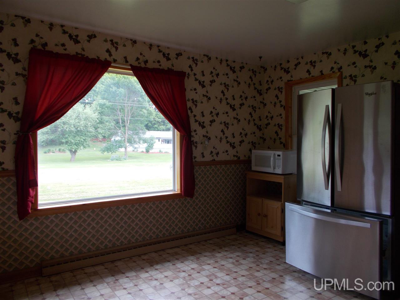 1527 Co Rd N Niagara, WI 54151 - Photo 14 of 14
