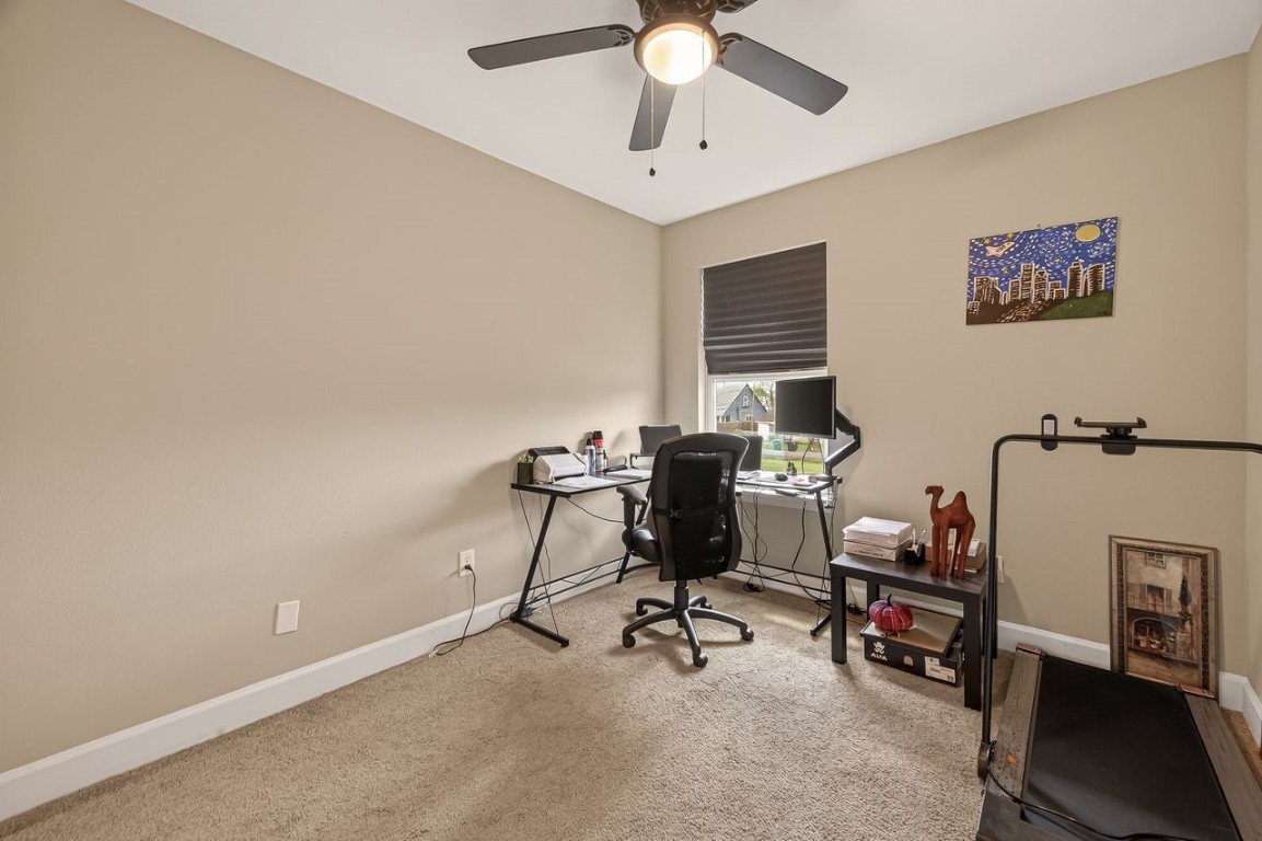 9724 Racine Street Houston, TX 77029 - Photo 17 of 27