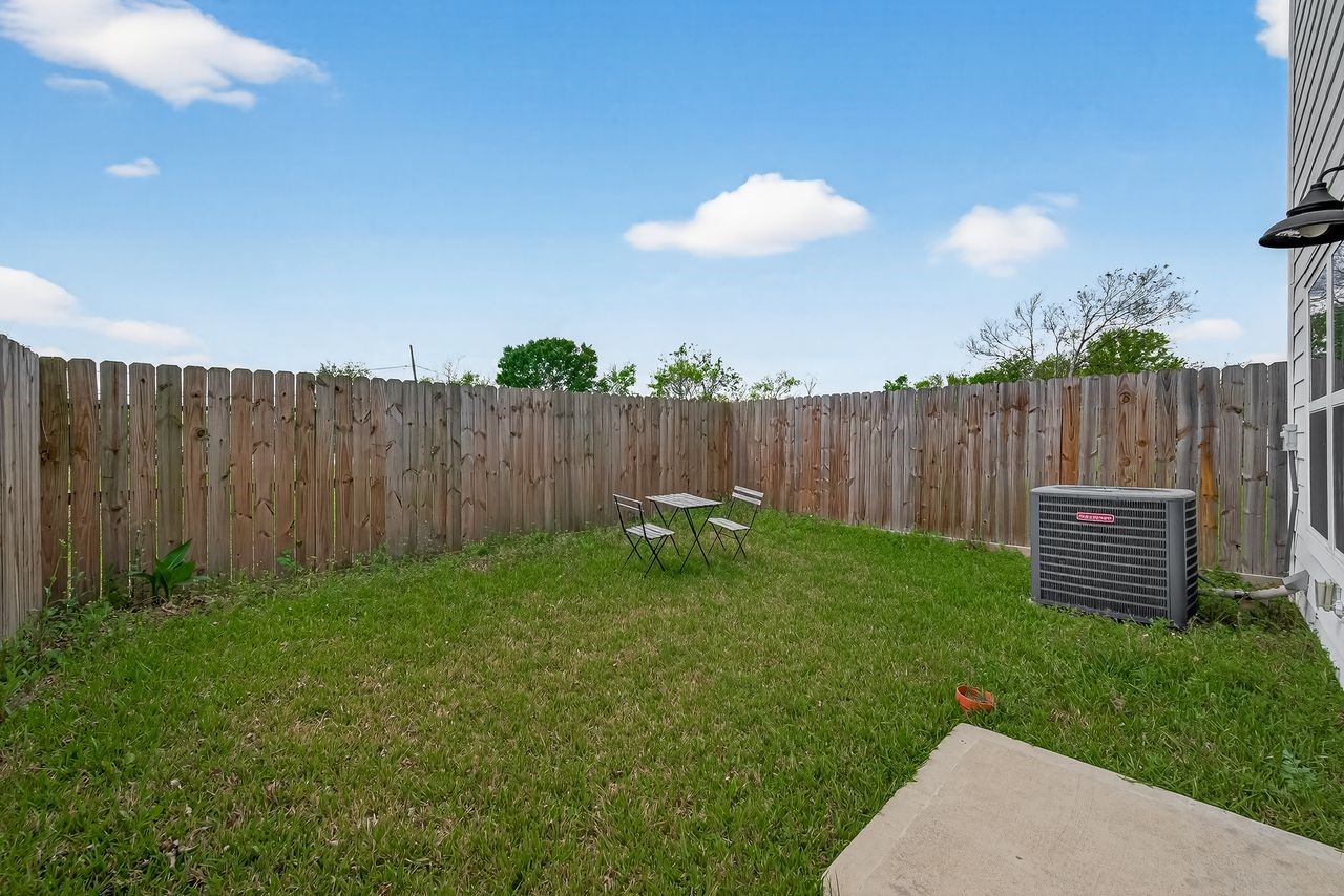 9724 Racine Street Houston, TX 77029 - Photo 25 of 27