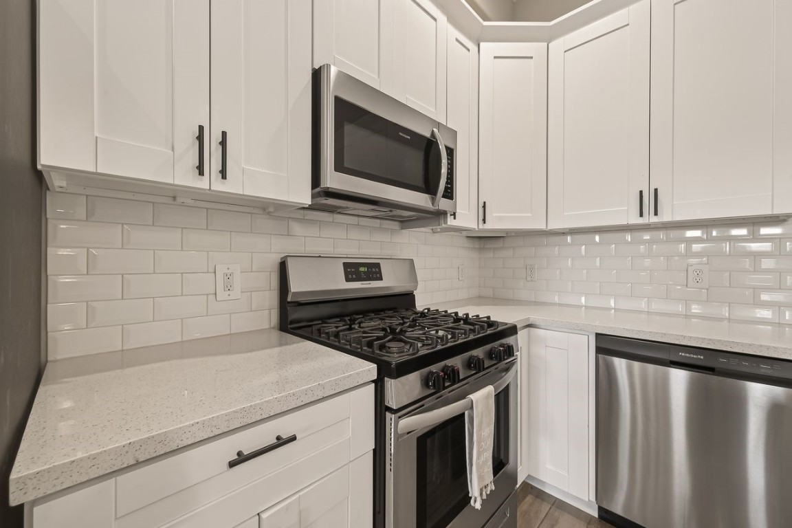 9724 Racine Street Houston, TX 77029 - Photo 8 of 27