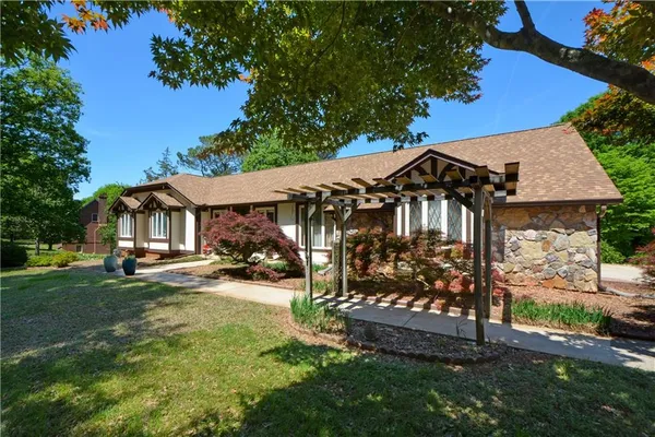$750,000 | 130 Hawn Road, Fayetteville, GA 30215