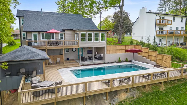 $719,900 | 5977 Crestview Drive, Hixson, TN 37343