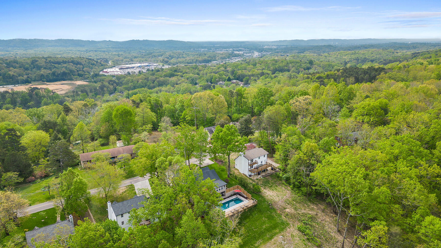 5977 Crestview Drive Hixson, TN 37343 - Photo 55 of 59 Crestview4