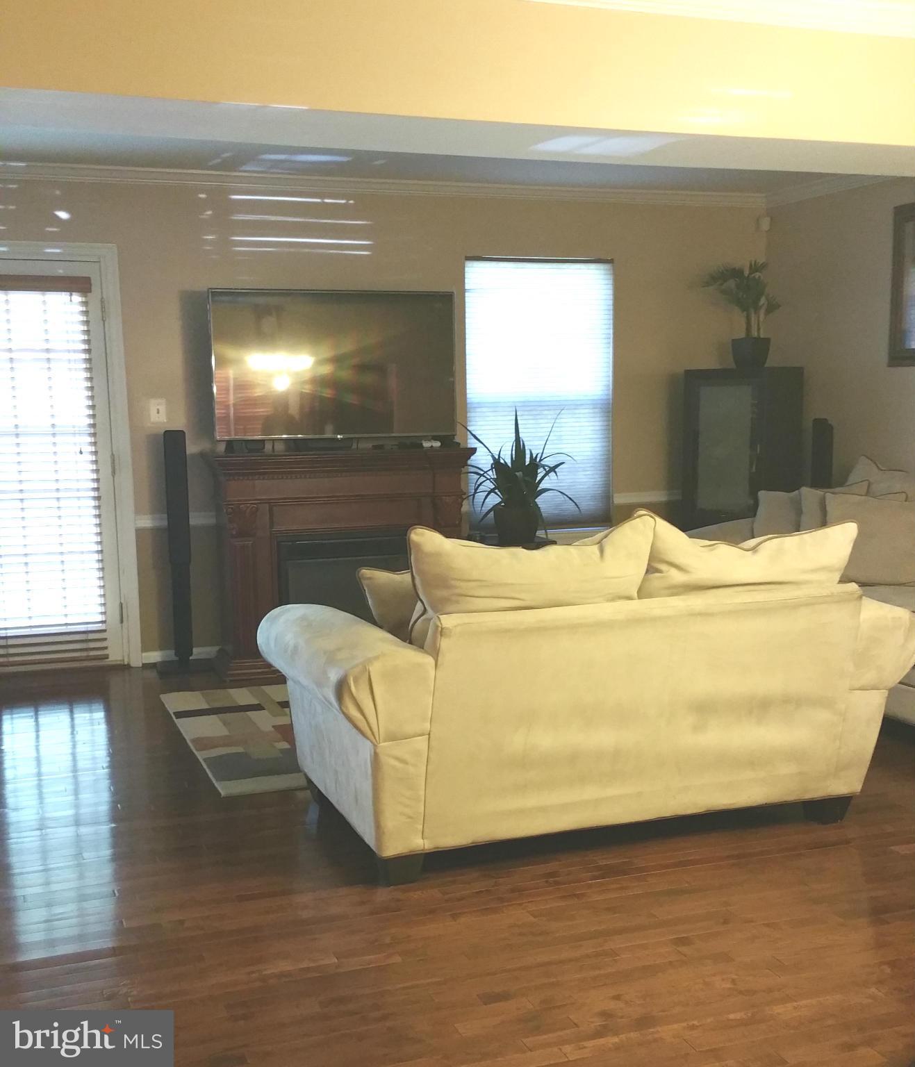 8647 Ritchboro Road District Heights, MD 20747 - Photo 3 of 21 Living Room