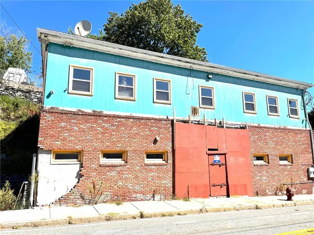 $199,000 | 115 Railroad Street, Woonsocket, RI 02895