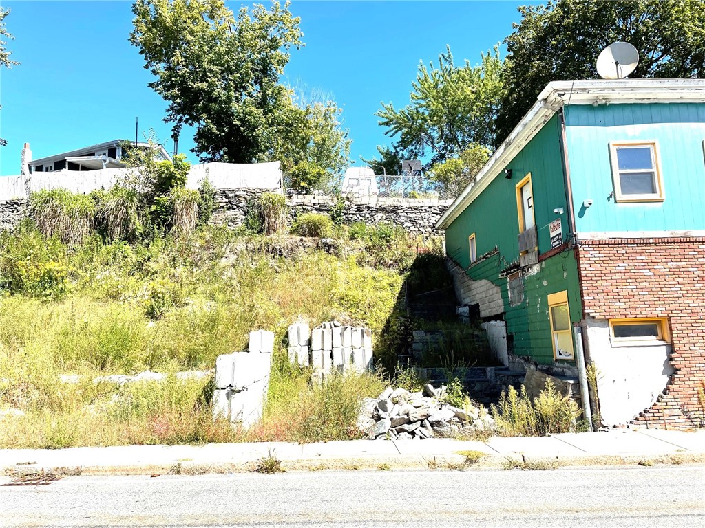 115 Railroad Street Woonsocket, RI 02895 - Photo 3 of 4