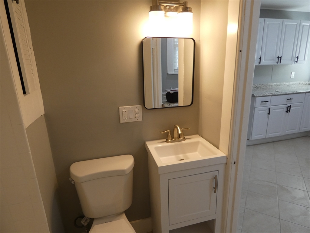 94 Maple Street, Unit 2 Gardner, MA 01440 - Photo 19 of 21