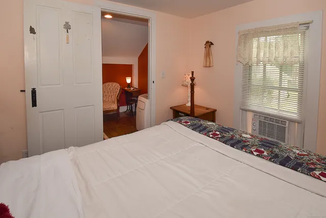 $335,000 | 256 Park Avenue, Bloomfield, CT 06002