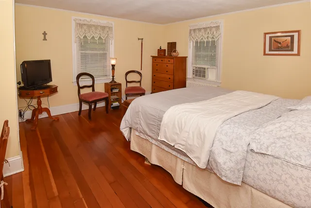 $335,000 | 256 Park Avenue, Bloomfield, CT 06002