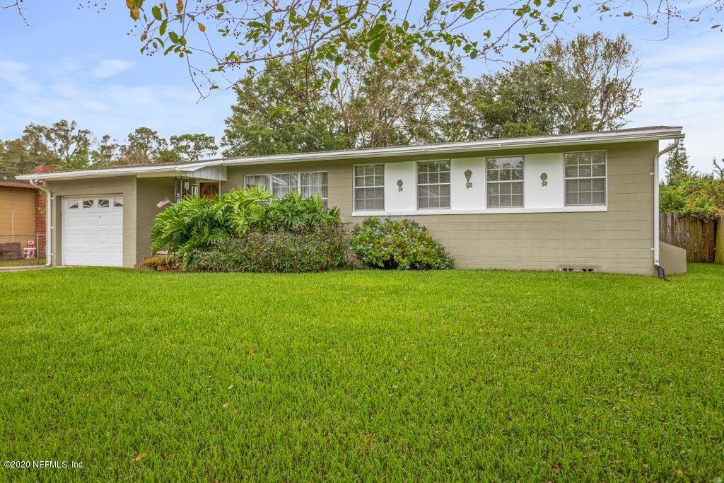 6617 Aires Road Jacksonville, FL 32244 - Photo 4 of 37 front view of a house with a yard