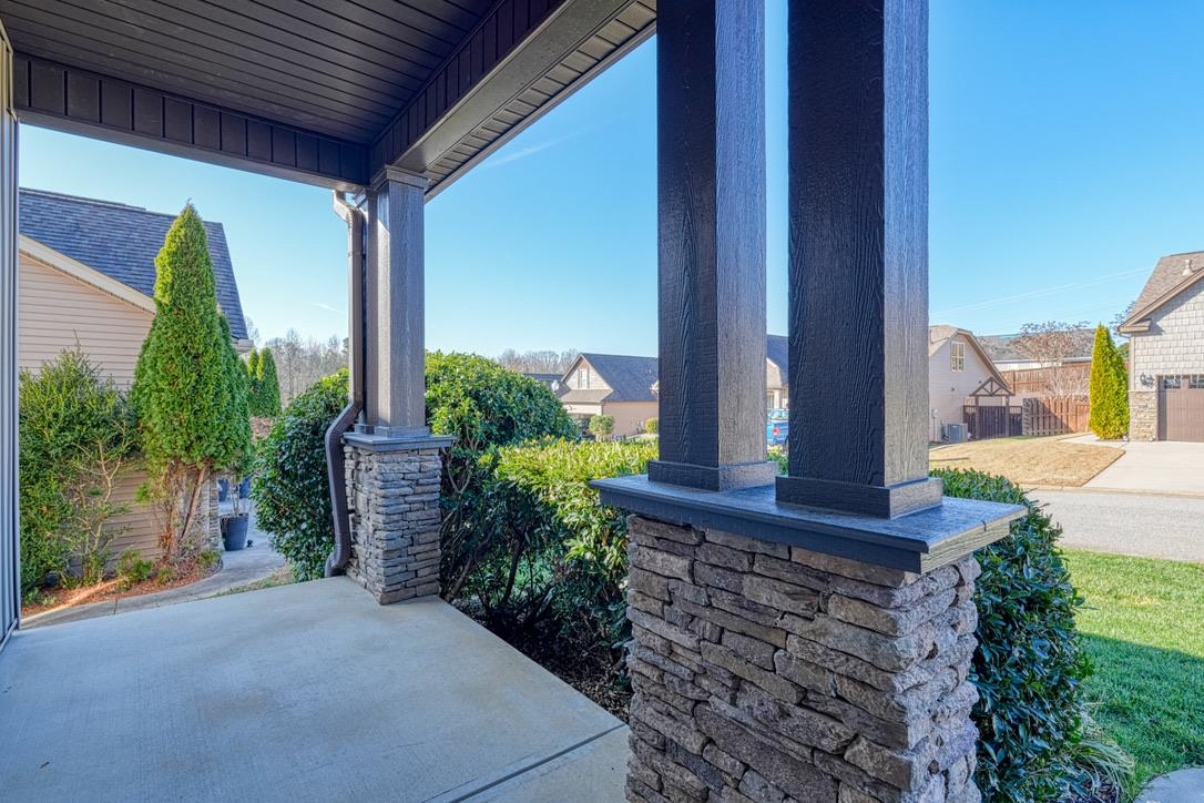 703 Wynborne Lane Moore, SC 29369 - Photo 2 of 43