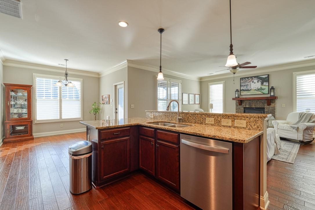 703 Wynborne Lane Moore, SC 29369 - Photo 10 of 43