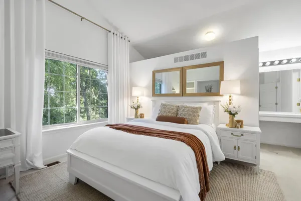 $3,650 | 5849 Lafayette Lane, Ann Arbor, MI 48103