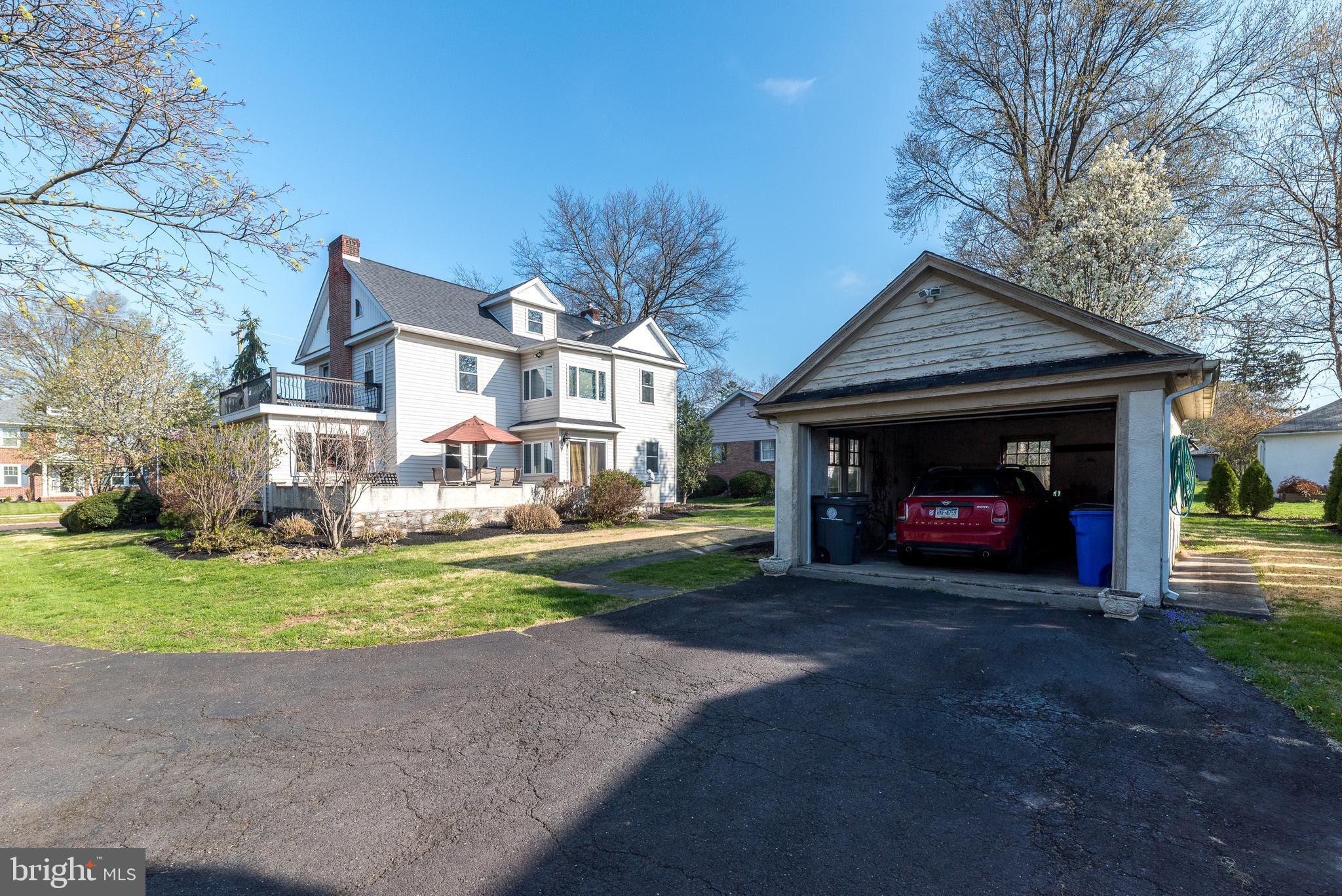 318 Rosedale Drive Pottstown, PA 19464 - Photo 3 of 39