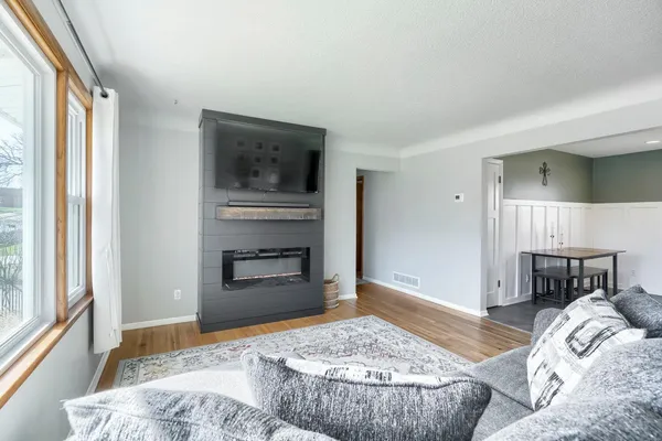 $369,900 | 16088 Jordan Avenue Southeast, Prior Lake, MN 55372