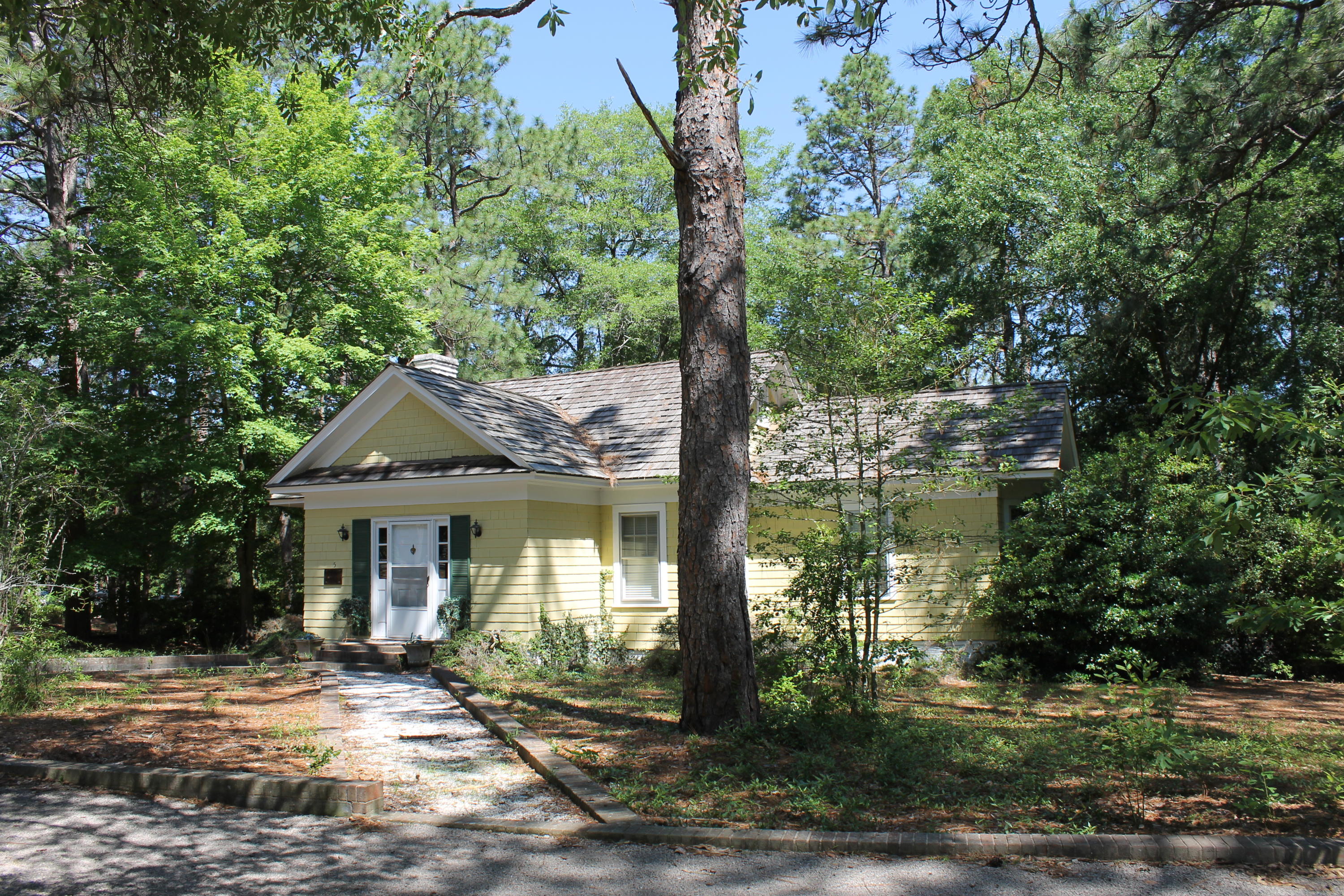 5 Everette Road Pinehurst, NC 28374 - Photo 3 of 25 Street view