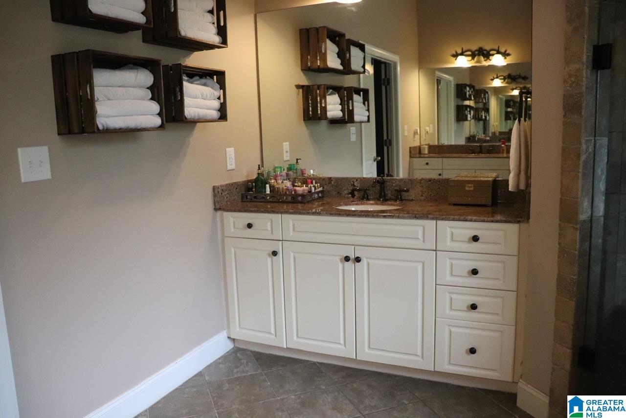 1365 Caliston Way Pelham, AL 35124 - Photo 18 of 27 Gallery Image 18