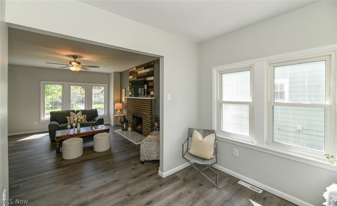 932 Cambridge Road Cleveland Heights, OH 44121 - Photo 7 of 35