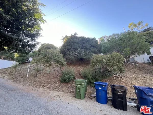 $239,000 | 6905 Cahuenga Park Trail, Los Angeles, CA 90068