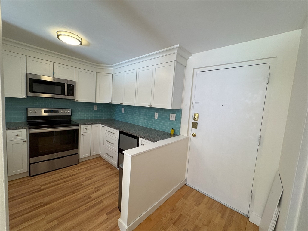 1321 Worcester Road, Unit 307 Framingham, MA 01701 - Photo 2 of 17