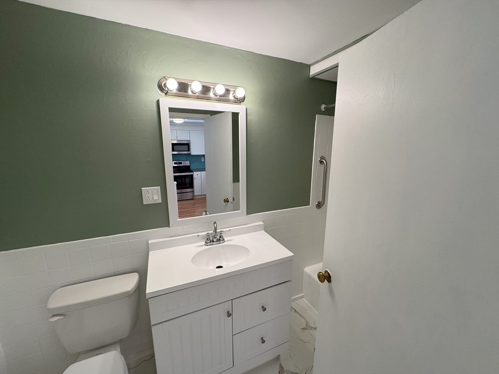 1321 Worcester Road, Unit 307 Framingham, MA 01701 - Photo 4 of 17