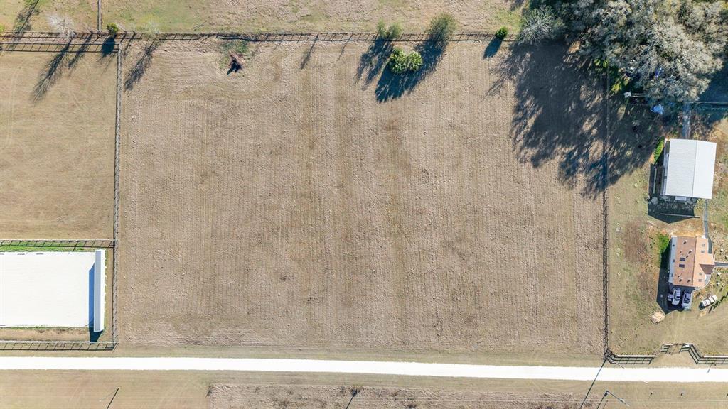 56 Northwest Court Road Reddick, FL 32686 - Photo 24 of 25 a bathroom with a shower