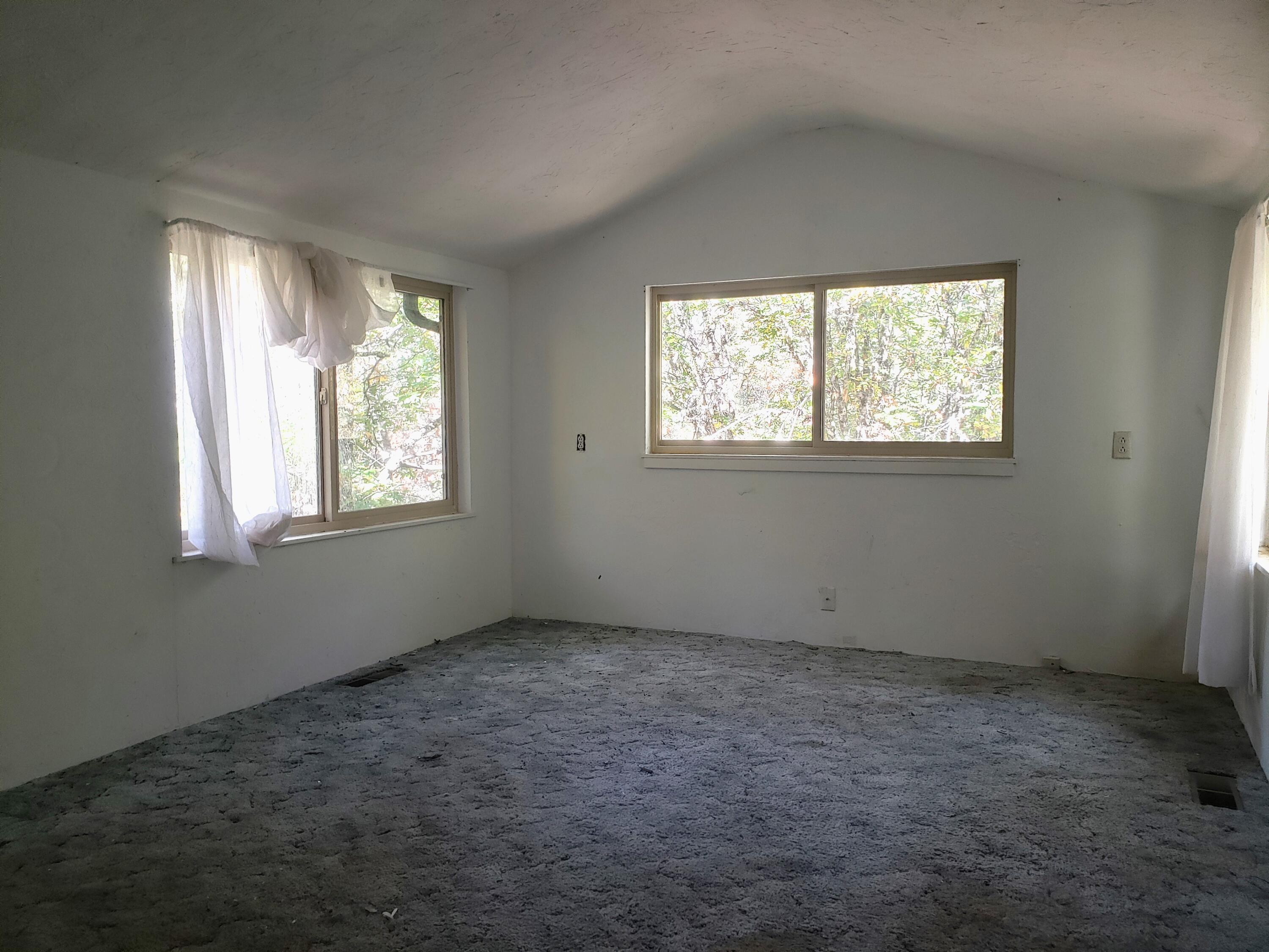 840 Keen Road Grants Pass, OR 97527 - Photo 36 of 37 20231020_123211