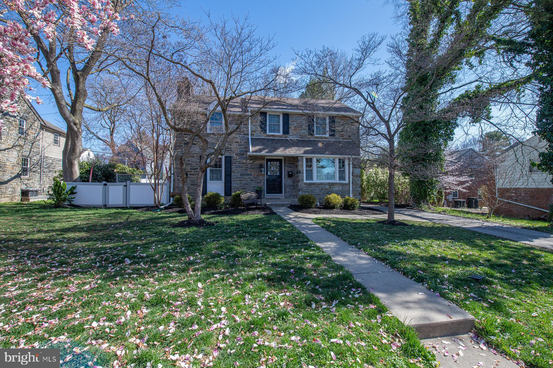 129 Henley Road Wynnewood, PA 19096 - Photo 4 of 43 Springtime in a great Wynnewood Neighborhood!