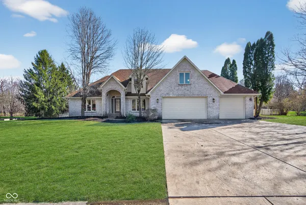$539,990 | 6079 Timberbend Drive, Avon, IN 46123