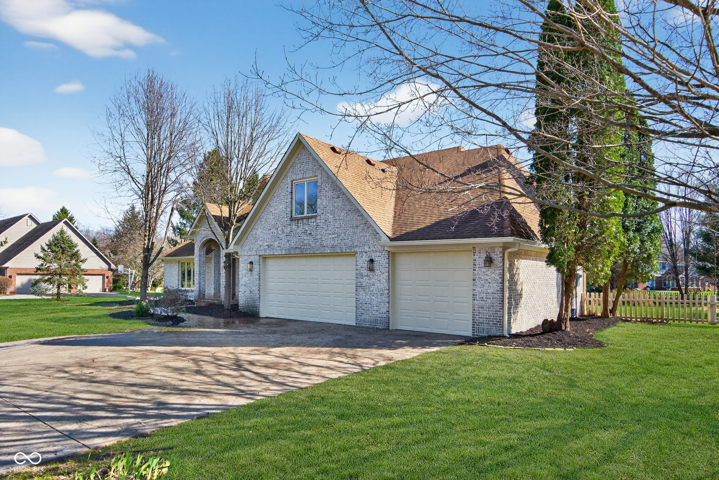 6079 Timberbend Drive Avon, IN 46123 - Photo 2 of 52