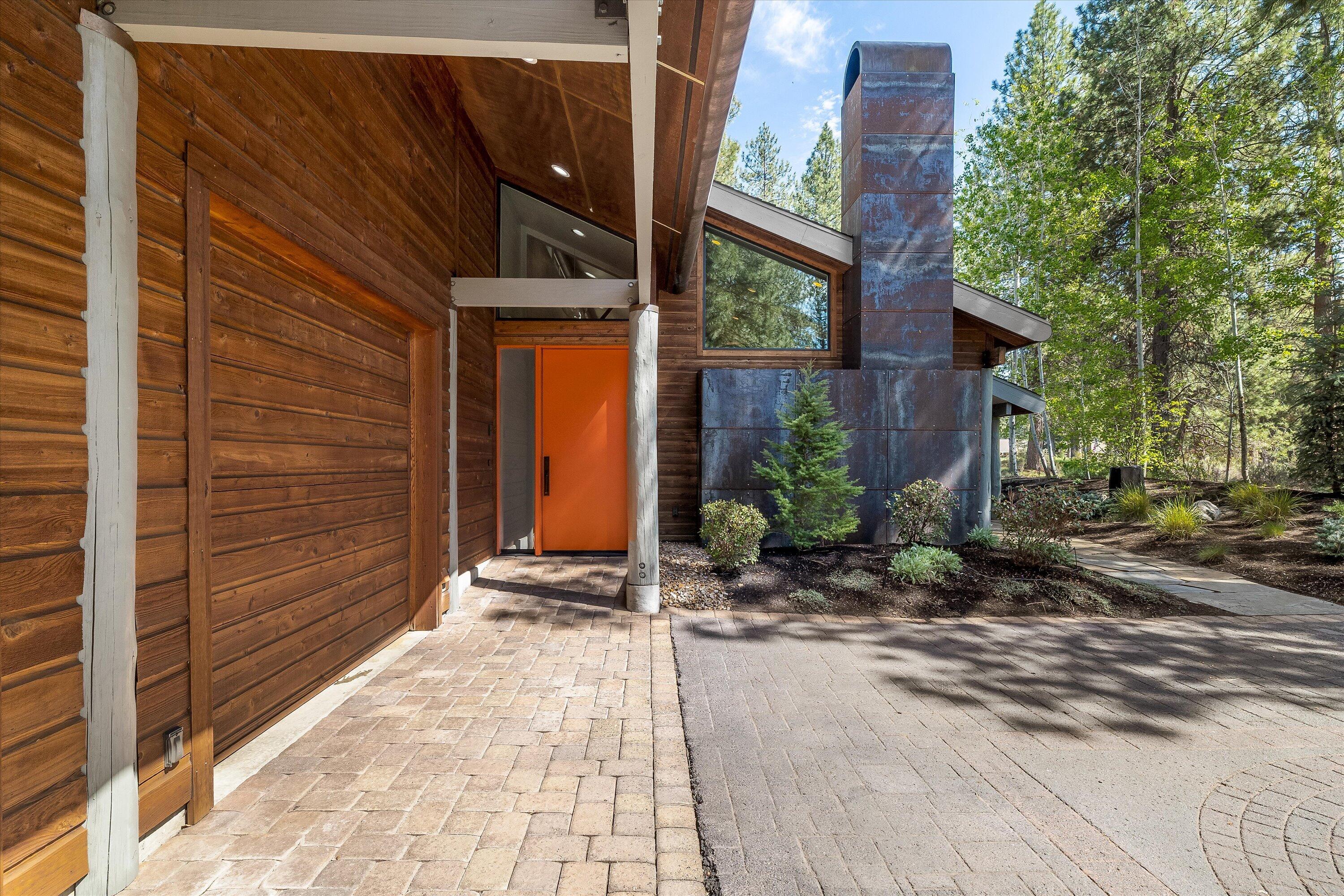 60770 Golf Village Loop Bend, OR 97702 - Photo 3 of 71 Front Door