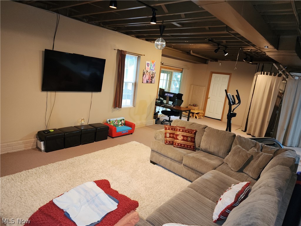 9890 Hoose Road Mentor, OH 44060 - Photo 26 of 30 Living room with carpet flooring