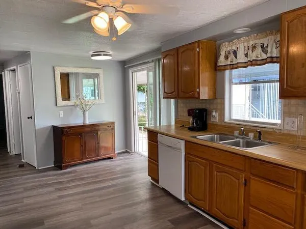 $1,750 | 8680 Highway 441, Unit BA8, Okeechobee, FL 34974