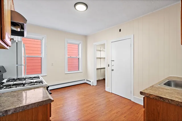 $3,600 | 37 Calvin Street, Unit 2, Somerville, MA 02143