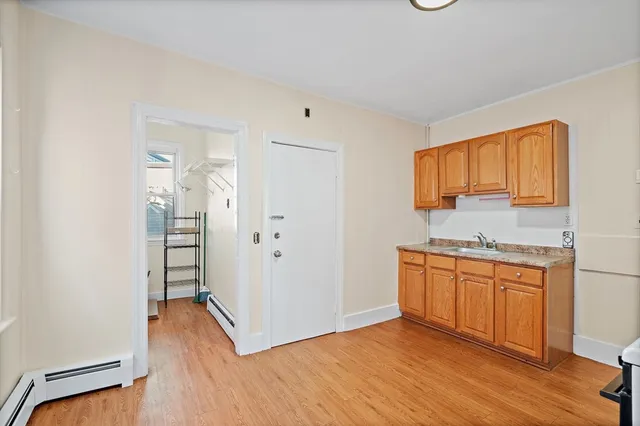 $3,600 | 37 Calvin Street, Unit 2, Somerville, MA 02143