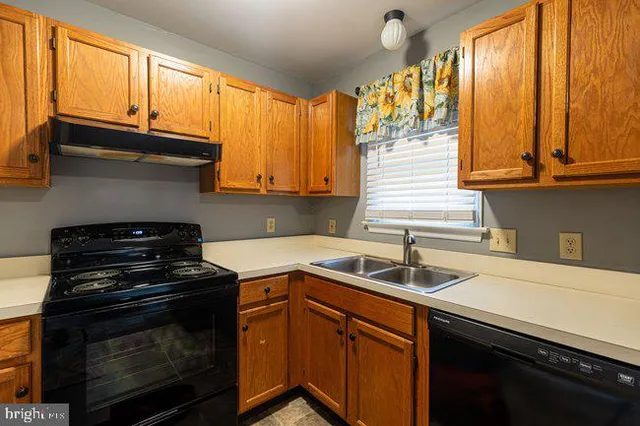 $220,000 | 1938 Clinton Avenue, Chambersburg, PA 17201