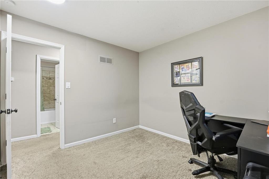 2908 Northwest Canterbury Road Blue Springs, MO 64015 - Photo 19 of 31