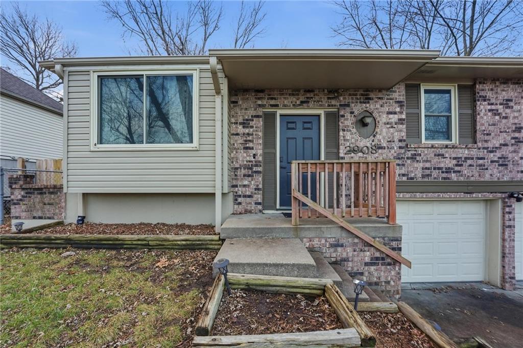 2908 Northwest Canterbury Road Blue Springs, MO 64015 - Photo 3 of 31